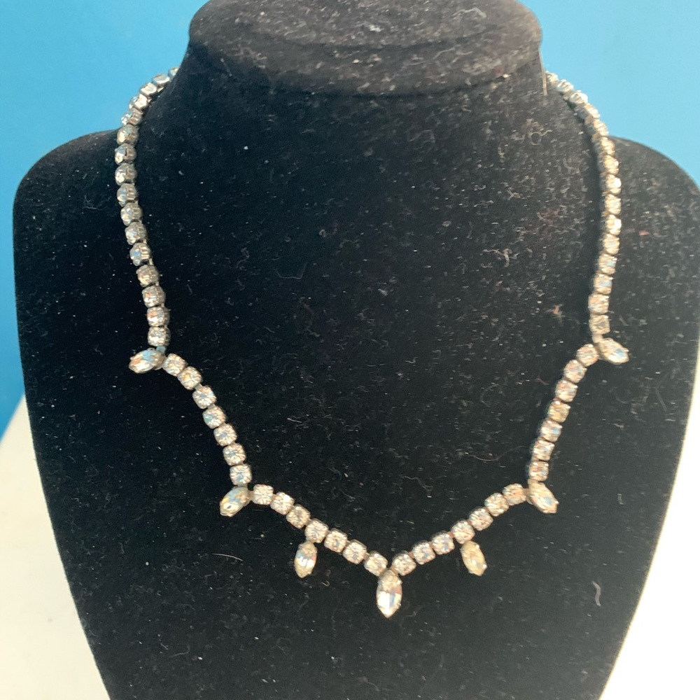 Beautiful Vintage Rhinestone Necklace